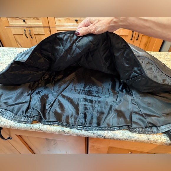 Allstate Leather Black Motorcycle Riding Jacket. Size Small. EUC. Zip out liner. - Picture 13 of 14